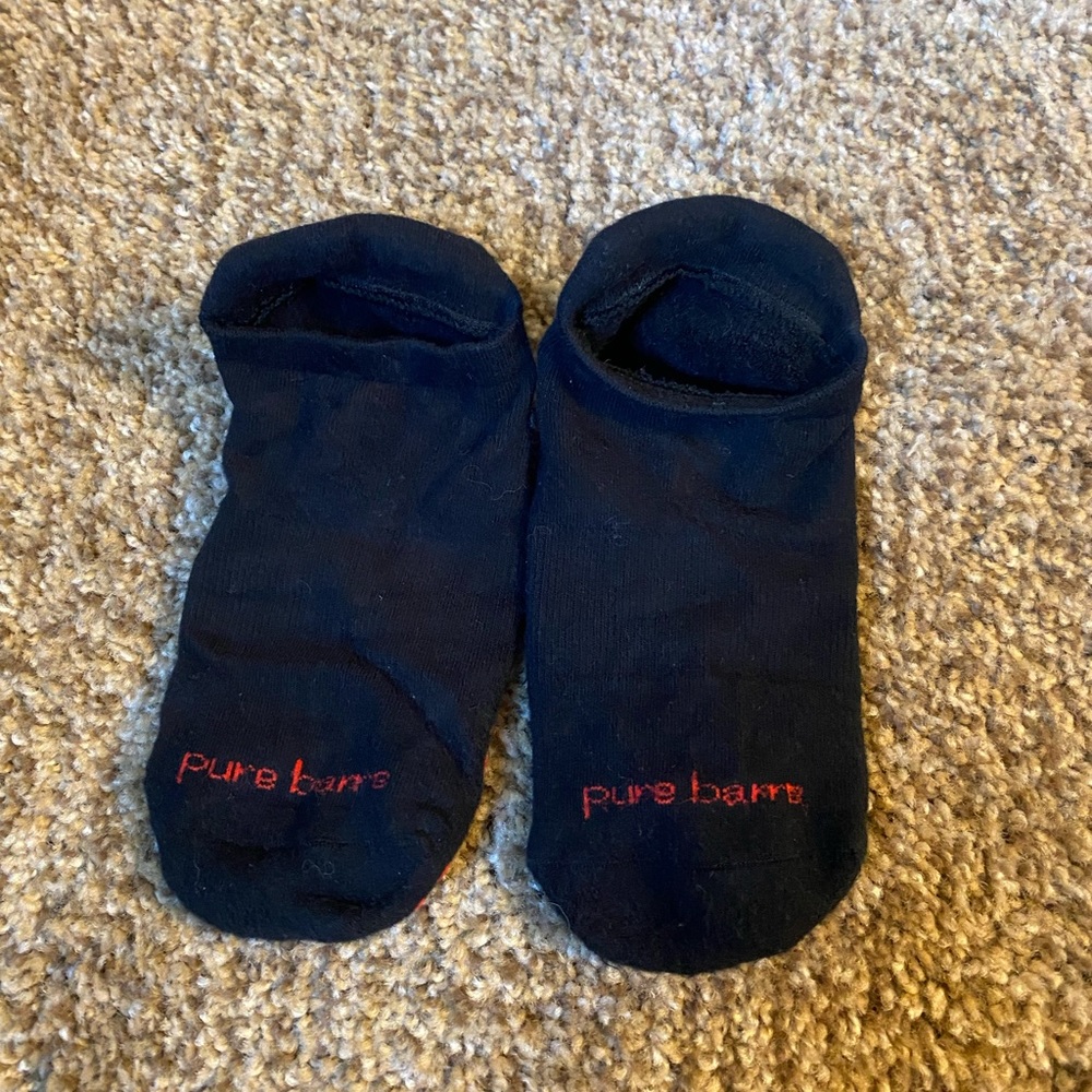 Black and red pure barre grip socks size medium